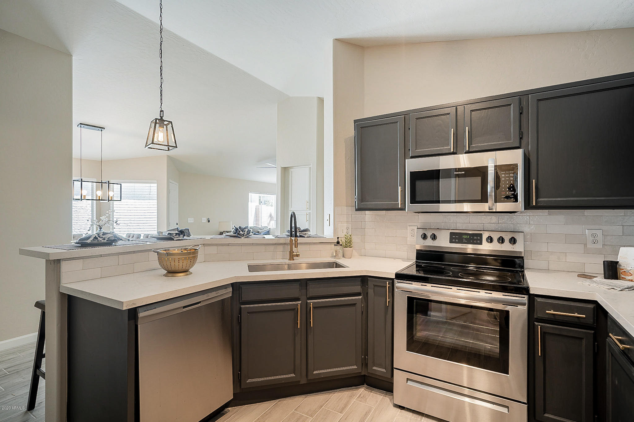4163 East Pecan Road Phoenix, AZ 85040 - Photo 13 of 32 Pecan-16