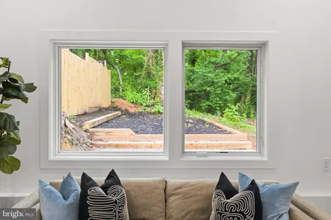 $1,295,000 | 906 Wade Avenue, Rockville, MD 20851