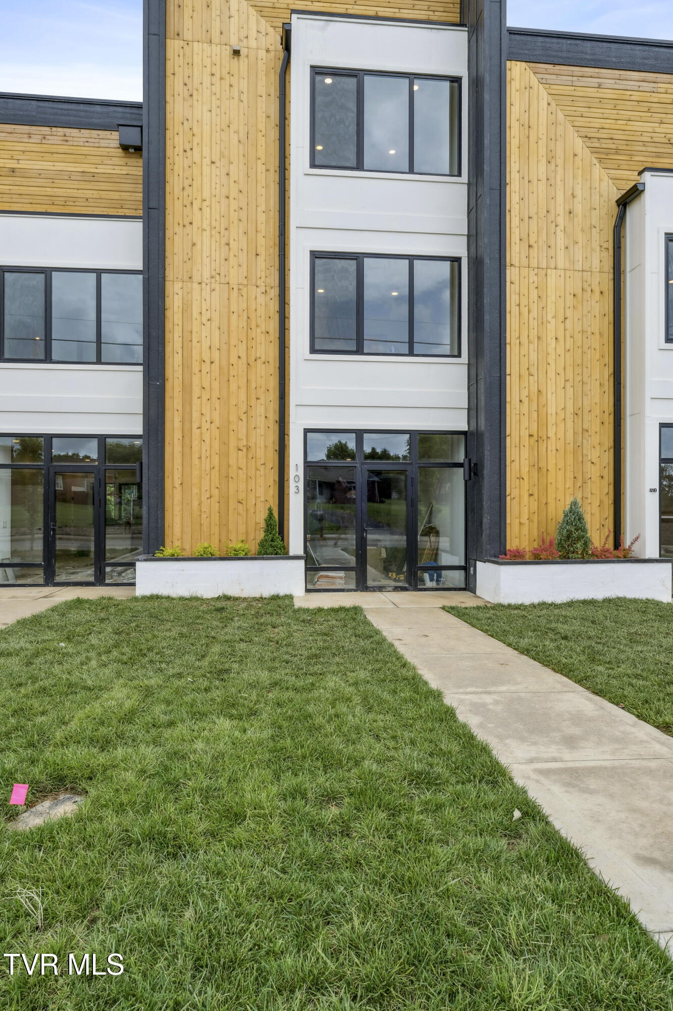 1533 Pactolas Road, Unit 107 Johnson City, TN 37604 - Photo 3 of 52 Pactolas2-20