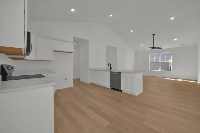 $357,000 | 6587 Elizabeth Ann Way, Unit 97, Ooltewah, TN 37363