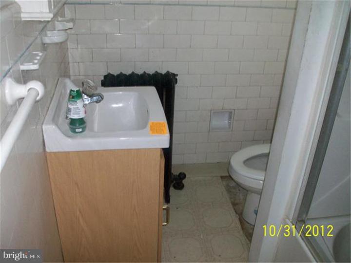 165 Wellington Road Upper Darby, PA 19082 - Photo 7 of 8 Unit #2