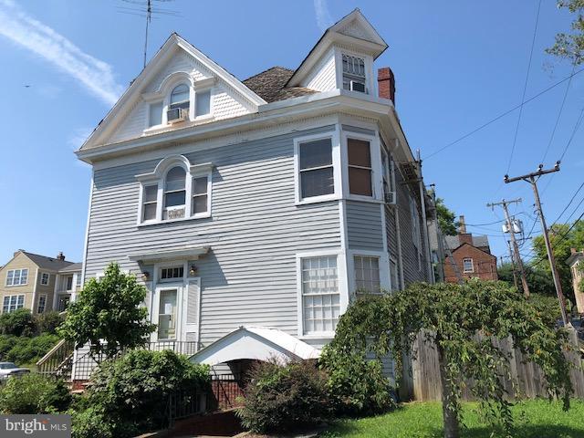 1122 Caroline Street, Unit 4 Fredericksburg, VA 22401 - Photo 13 of 16 Exterior (Front)