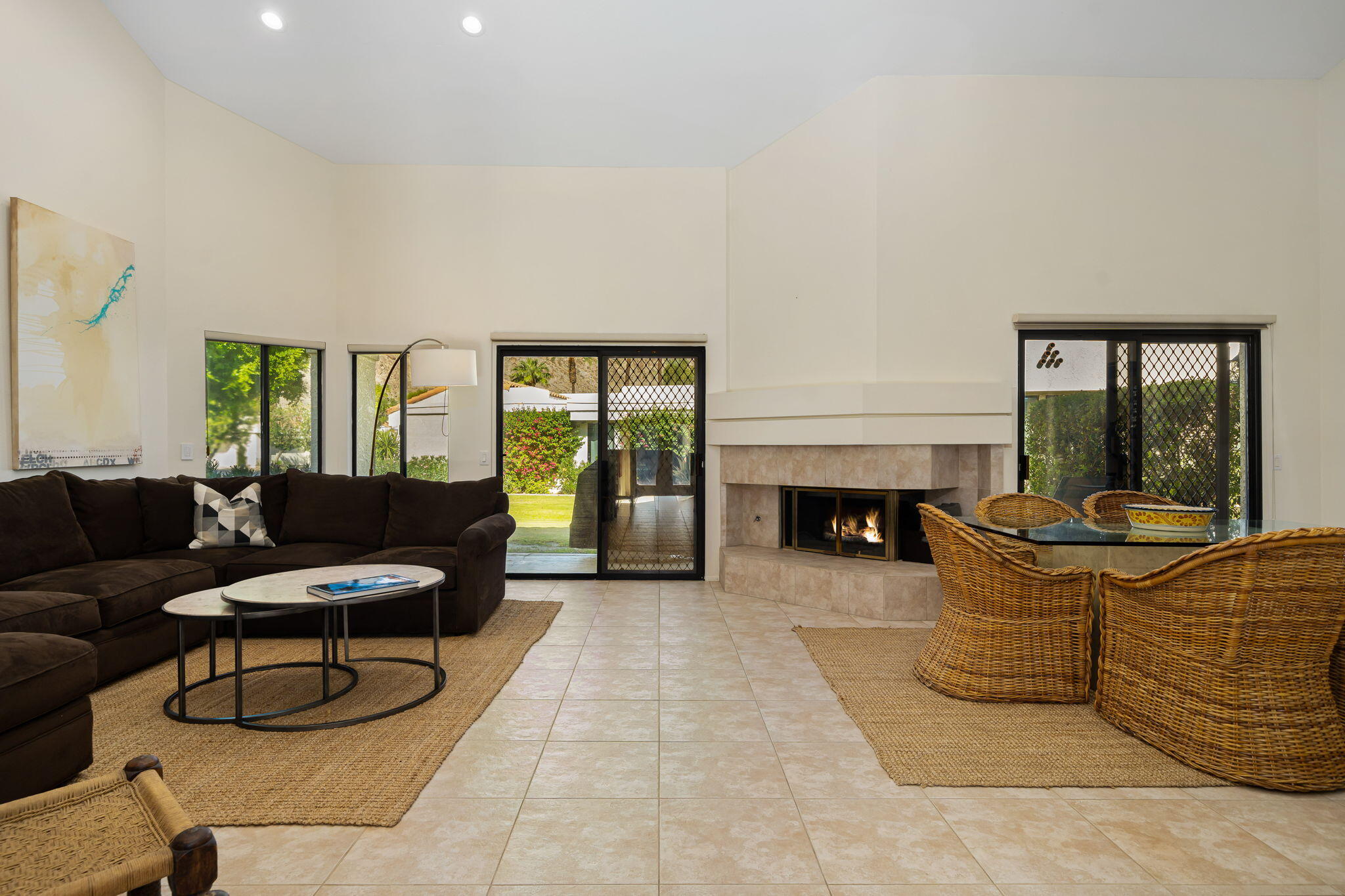 77136 Vía Huerta La Quinta, CA 92253 - Photo 10 of 30 J LIVING ROOM
