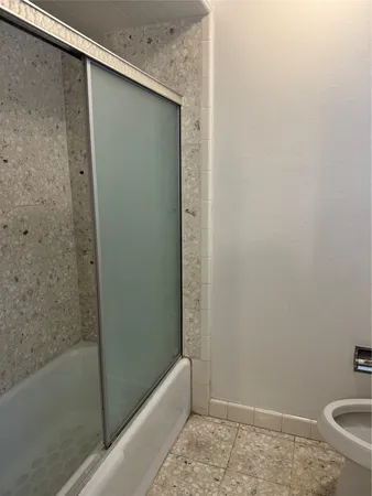 $2,000 | 7838 Vickijohn Drive, Houston, TX 77071