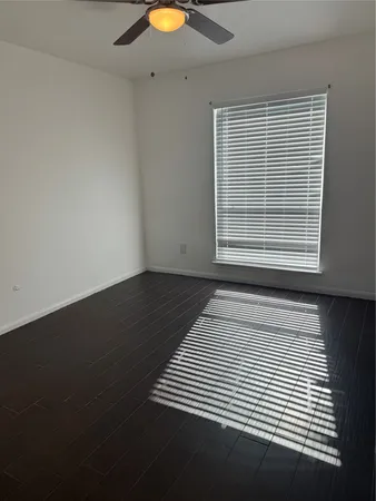 $2,000 | 7838 Vickijohn Drive, Houston, TX 77071