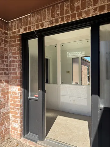 $2,000 | 7838 Vickijohn Drive, Houston, TX 77071