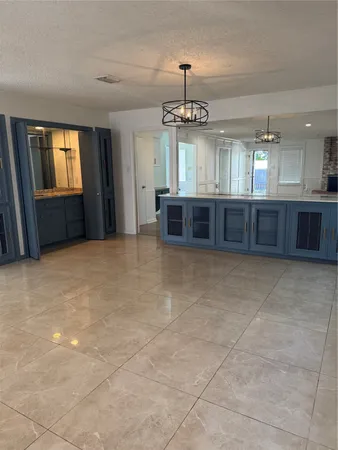 $2,000 | 7838 Vickijohn Drive, Houston, TX 77071