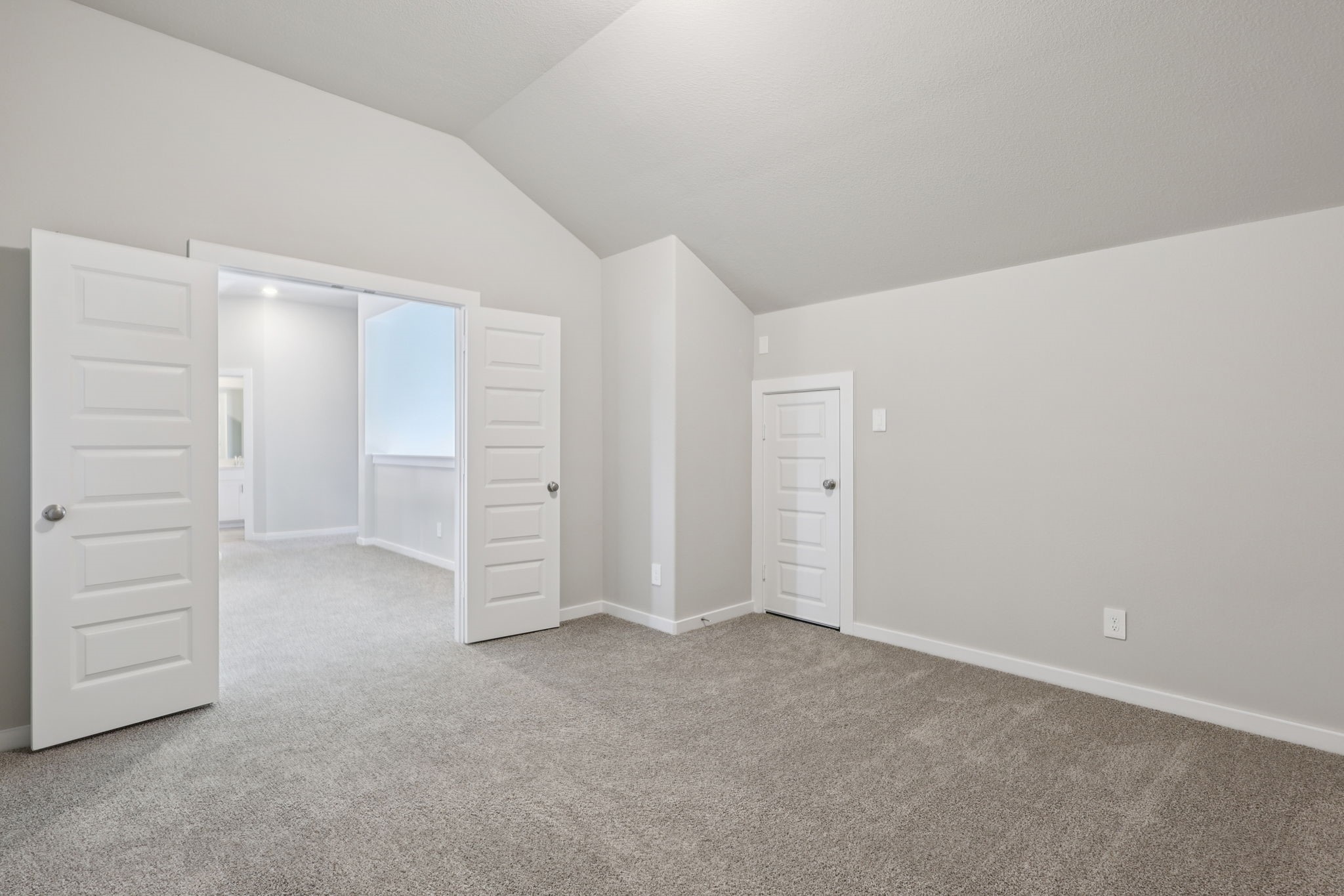 5710 Chamberlain Crossing Rosenberg, TX 77471 - Photo 23 of 40 wooden view of an empty room