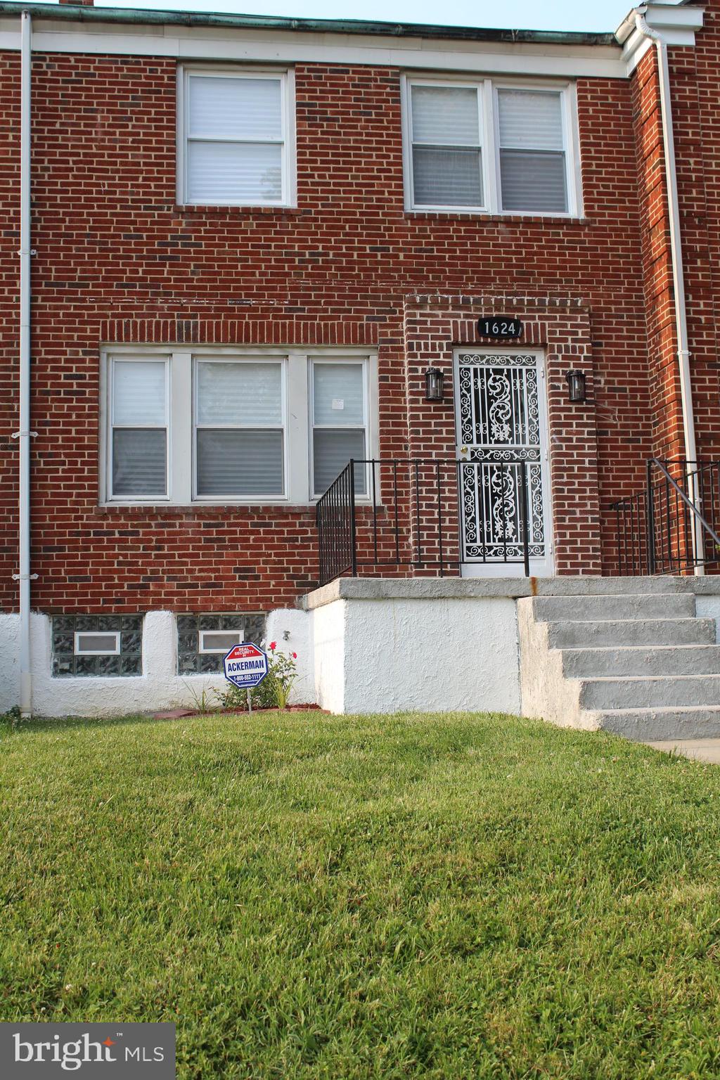 1624 Heathfield Road Baltimore, MD 21239 - Photo 1 of 46