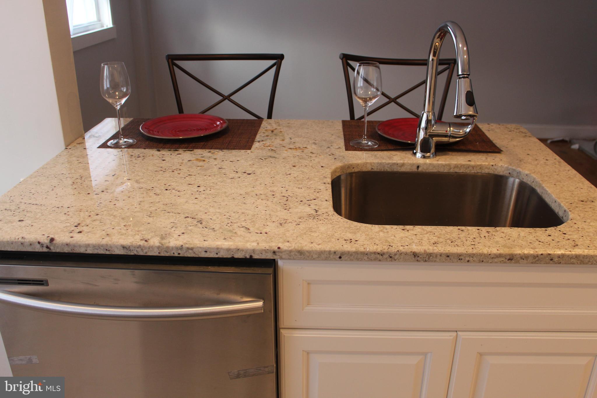 1624 Heathfield Road Baltimore, MD 21239 - Photo 13 of 46