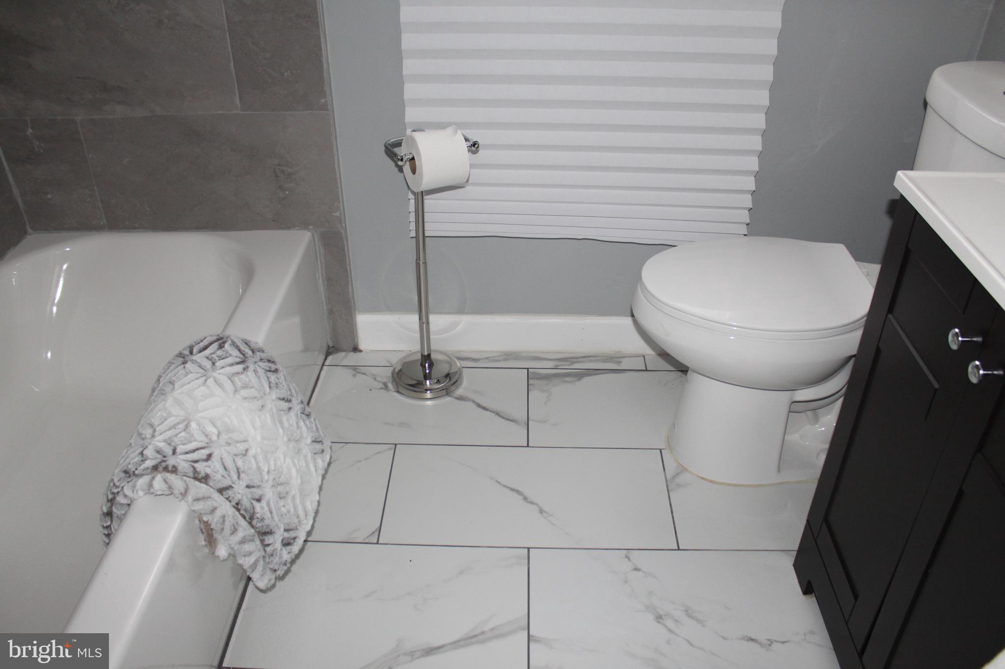 1624 Heathfield Road Baltimore, MD 21239 - Photo 30 of 46