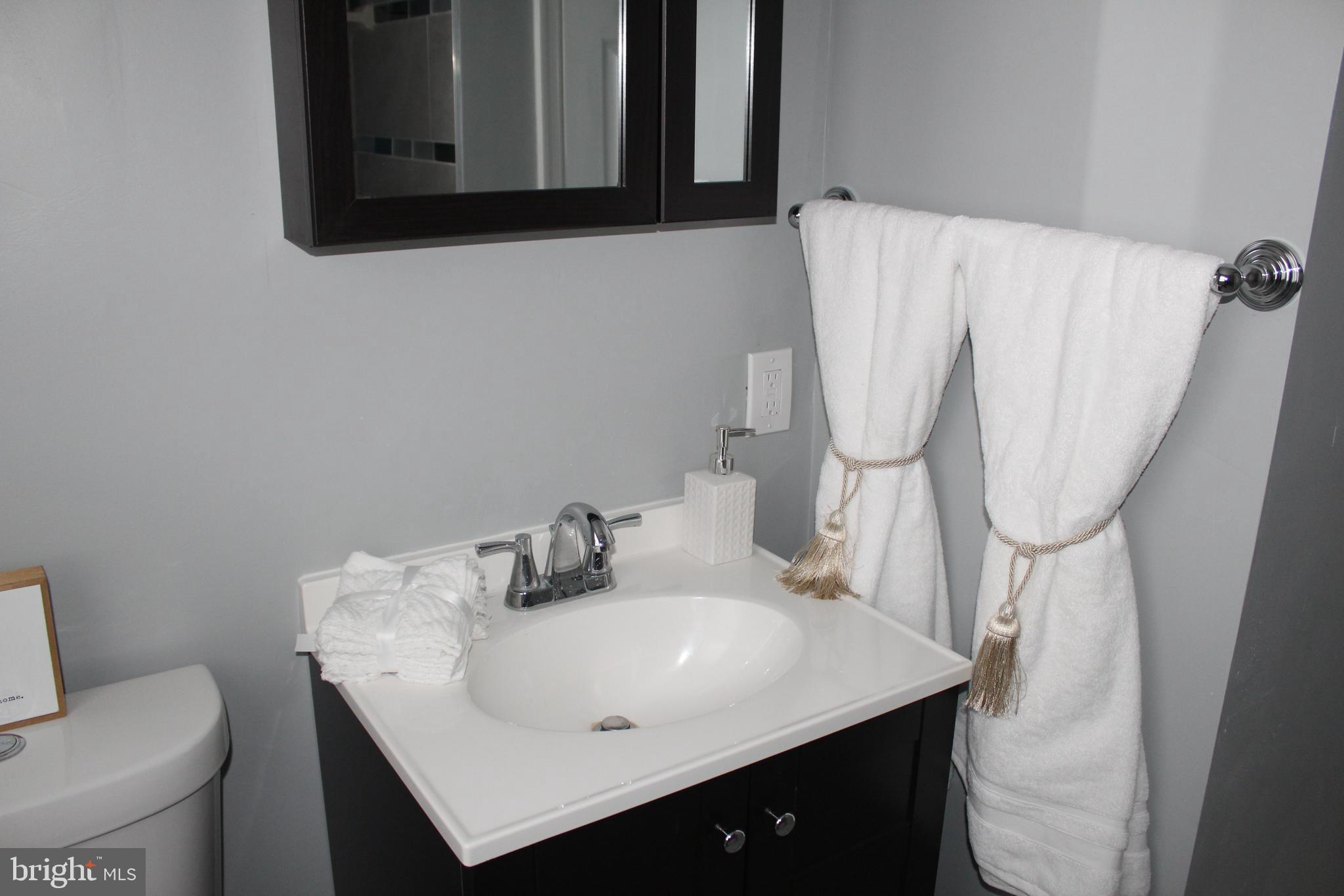 1624 Heathfield Road Baltimore, MD 21239 - Photo 32 of 46