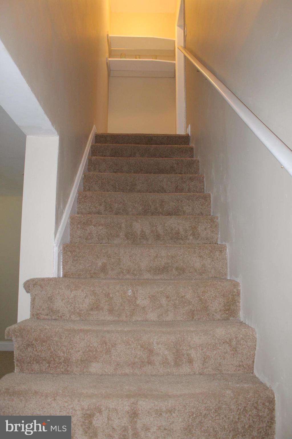 1624 Heathfield Road Baltimore, MD 21239 - Photo 34 of 46