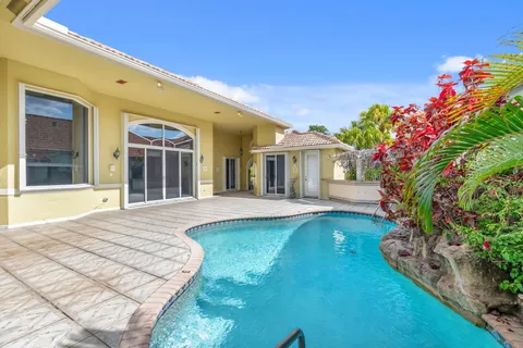 $999,000 | 9152 Long Lake Palm Drive, Boca Raton, FL 33496