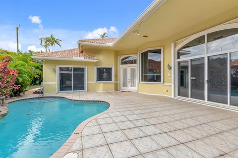 $999,000 | 9152 Long Lake Palm Drive, Boca Raton, FL 33496