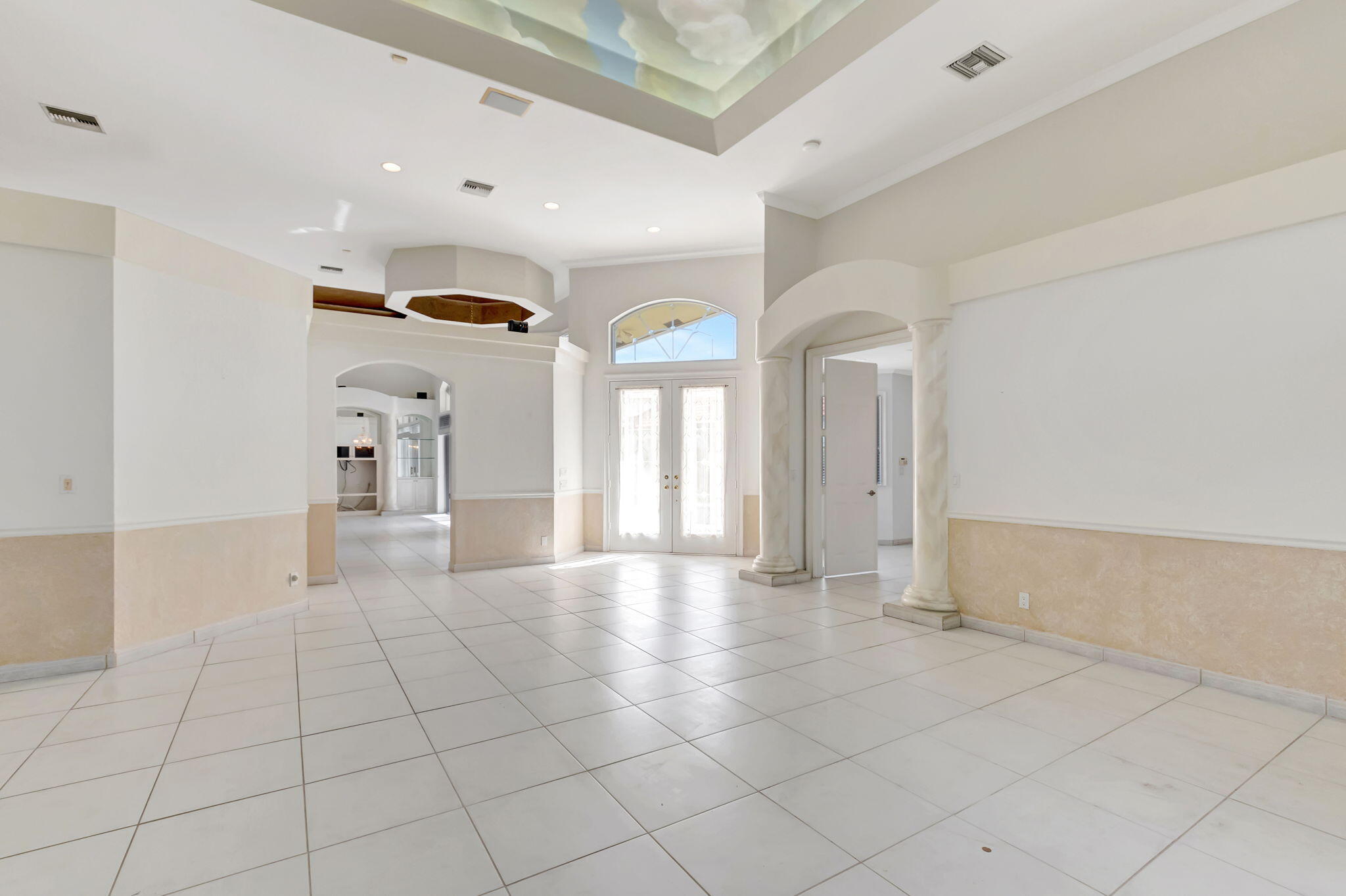 9152 Long Lake Palm Drive Boca Raton, FL 33496 - Photo 8 of 36 a view of an empty room