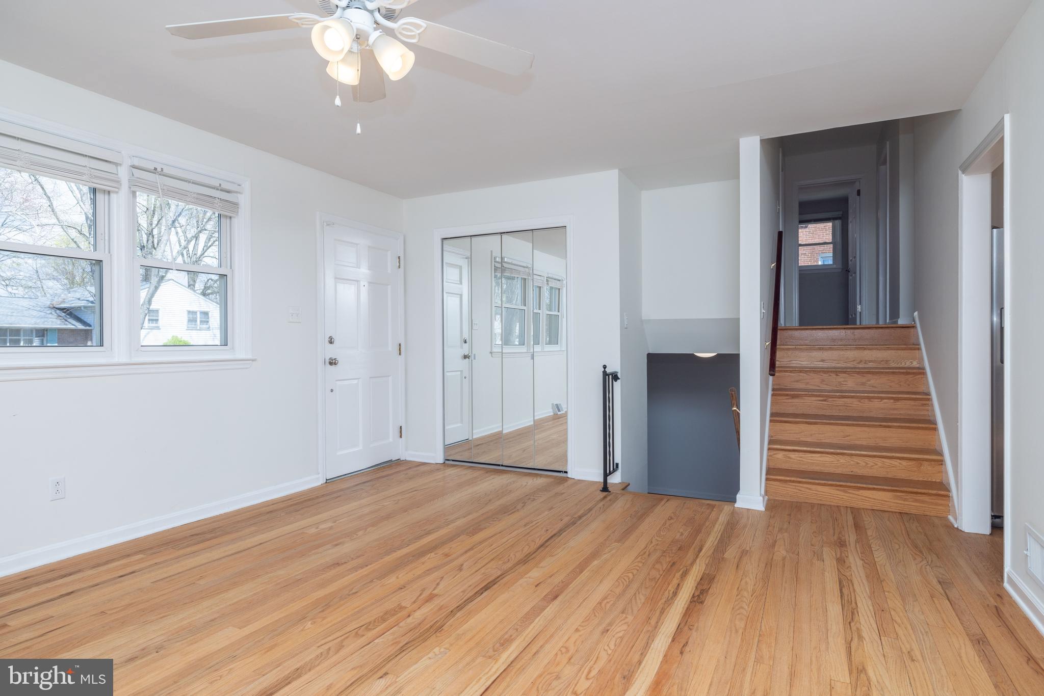 23 Ferncliff Road Newark, DE 19711 - Photo 5 of 42 Living room