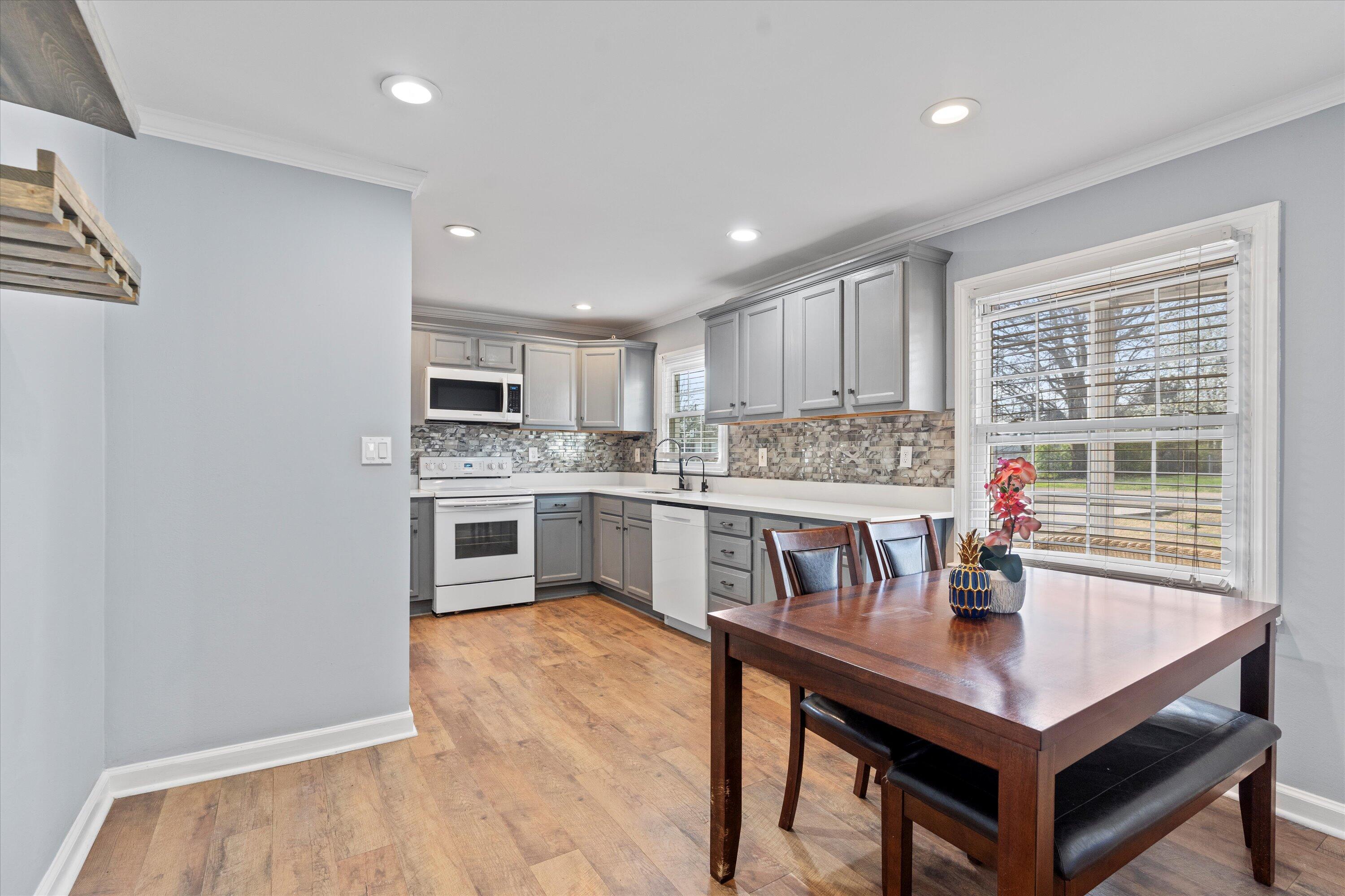 4203 Greenbriar Road Chattanooga, TN 37412 - Photo 9 of 25 10-DSC02213