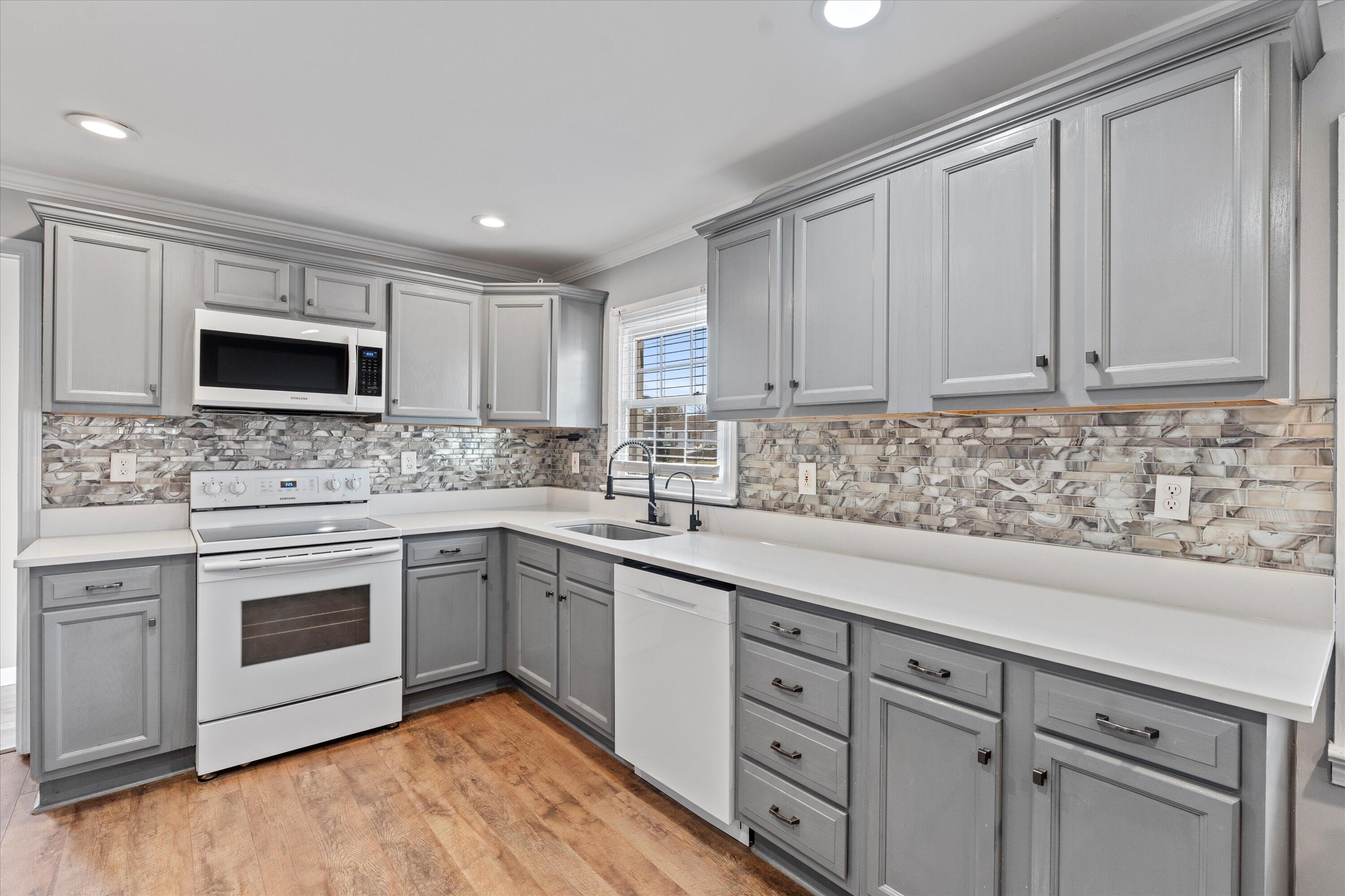 4203 Greenbriar Road Chattanooga, TN 37412 - Photo 10 of 25 09-DSC02223