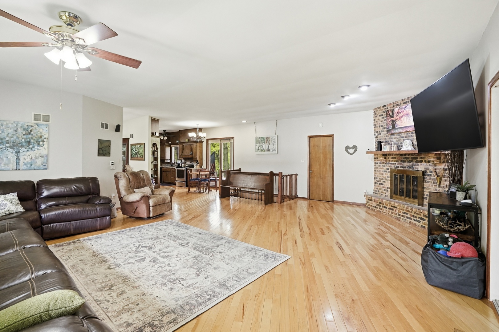27250 Dutton Road Beecher, IL 60401 - Photo 8 of 44 Gallery Image 8