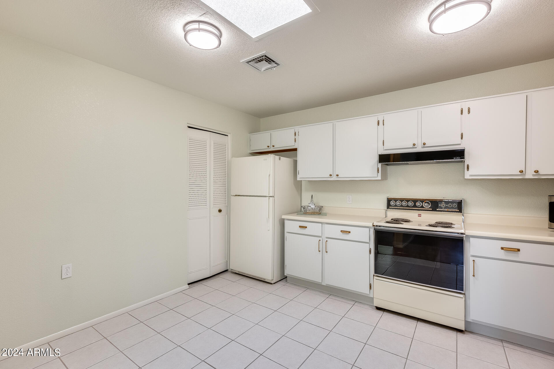 14300 West Bell Road, Unit 35 Surprise, AZ 85374 - Photo 11 of 49 9