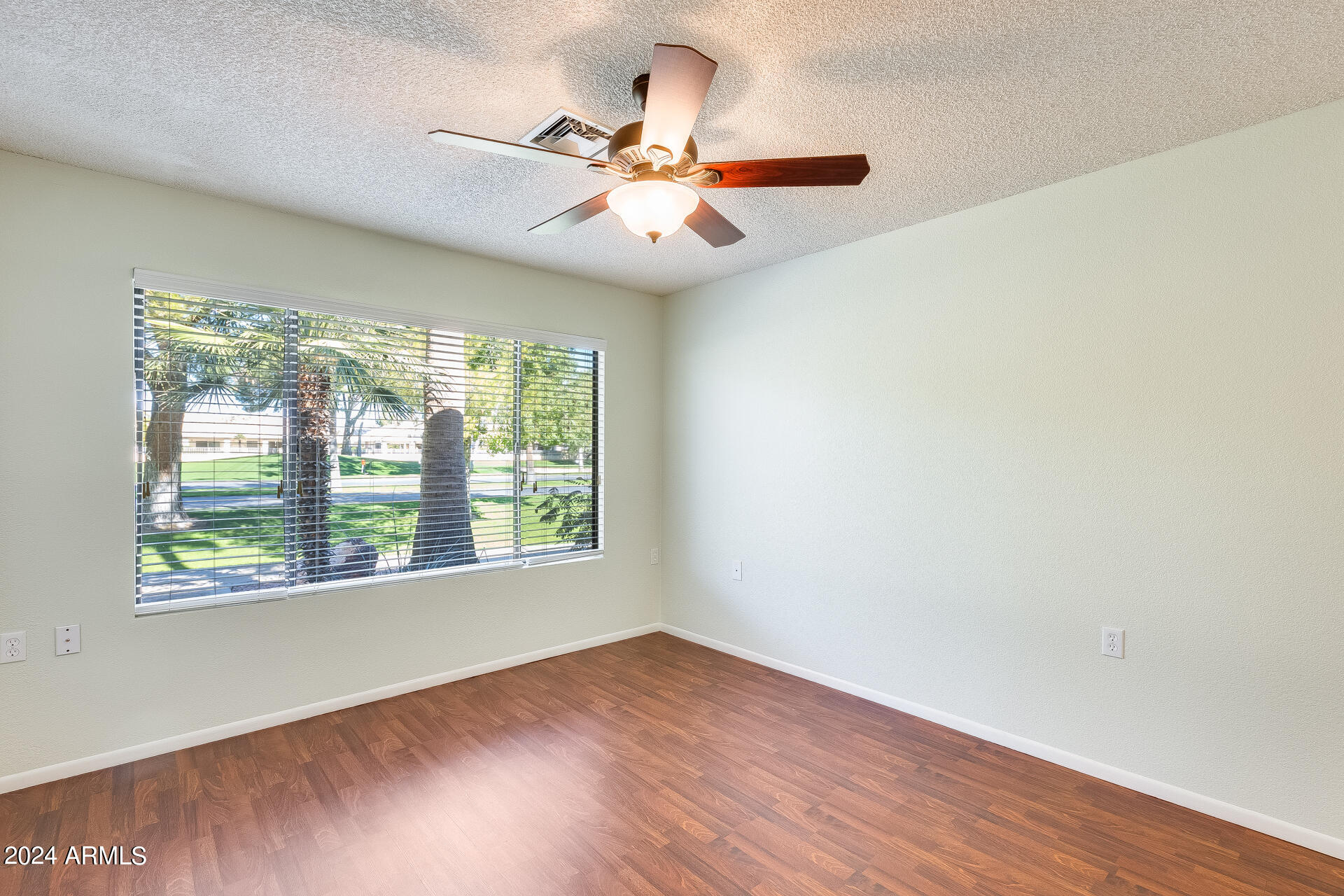 14300 West Bell Road, Unit 35 Surprise, AZ 85374 - Photo 17 of 49 20