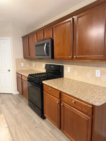 $1,900 | 20331 Evening Primrose Lane, Tomball, TX 77375