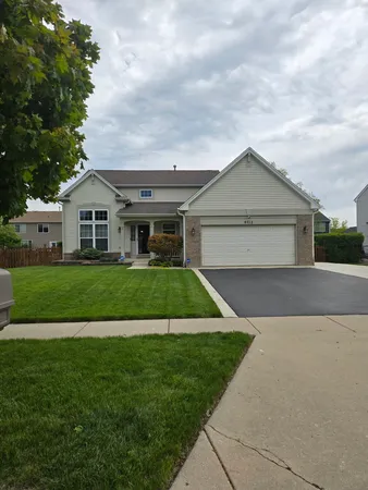 $477,900 | 9712 Bennington Drive, Huntley, IL 60142