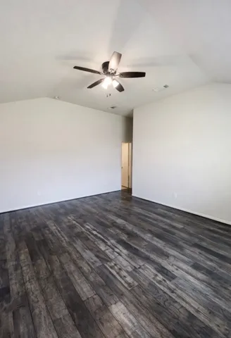 $1,850 | 1035 Auburn View Lane, Fresno, TX 77545