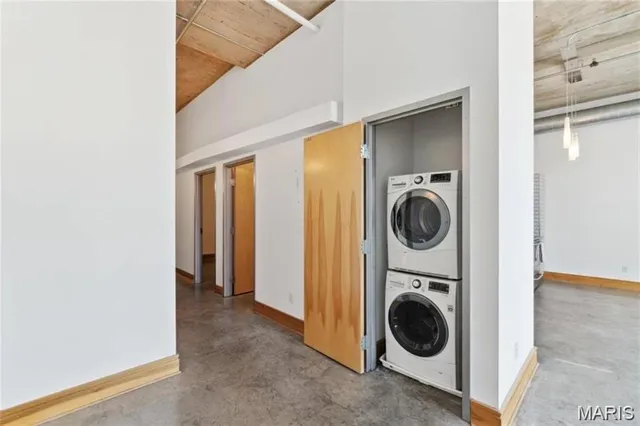 $144,900 | 2201 Locust Street, Unit 207, St. Louis, MO 63103