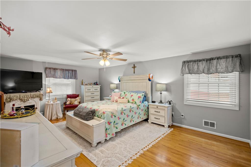 520 Miranda Road Pittsburgh, PA 15241 - Photo 12 of 22 Gallery Image 12