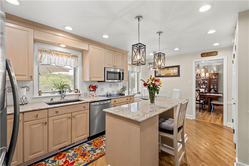 520 Miranda Road Pittsburgh, PA 15241 - Photo 9 of 22 Gallery Image 9