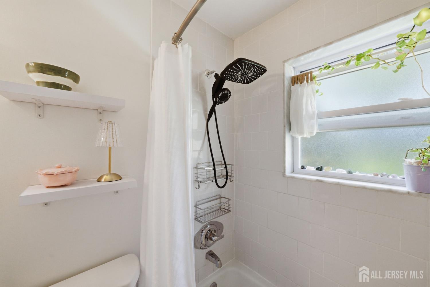 187 Evergreen Road, Unit 4A Edison, NJ 08837 - Photo 18 of 33