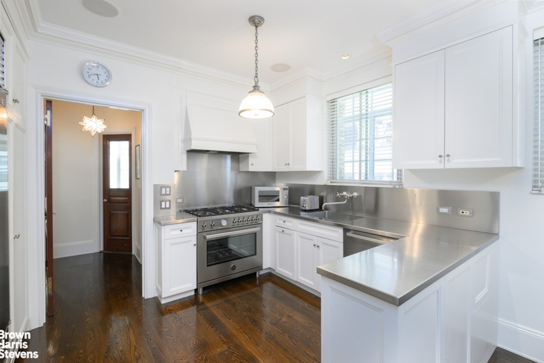 116 East 68th Street, Unit 7/8D Manhattan, NY 10065 - Photo 7 of 16