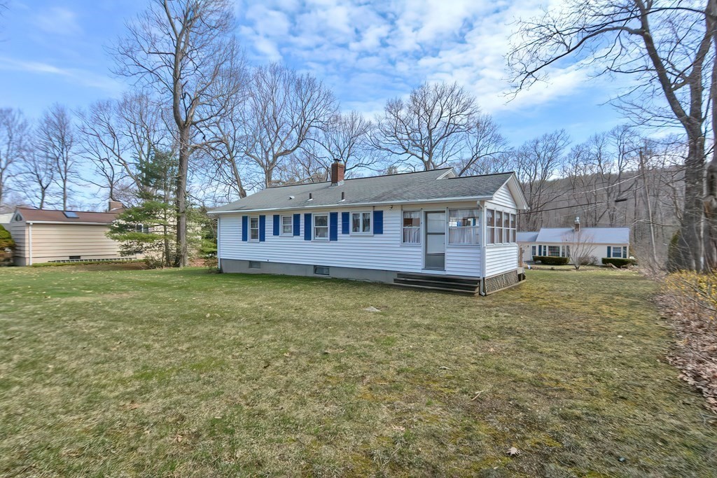 16 Tanglewood Road Paxton, MA 01612 - Photo 6 of 20 Gallery Image 6