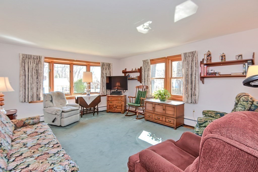 16 Tanglewood Road Paxton, MA 01612 - Photo 9 of 20 Gallery Image 9