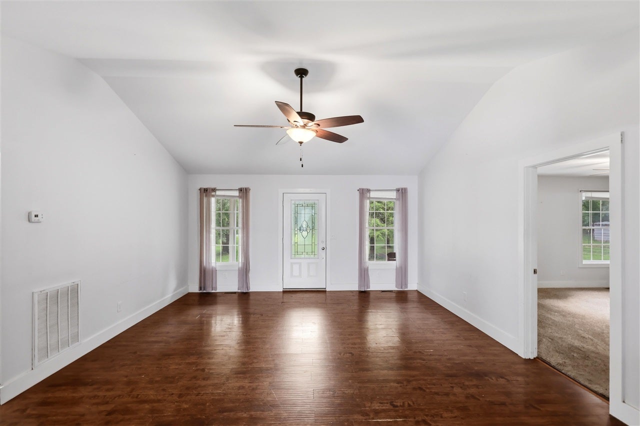 154 Cox Road Smiths Grove, KY 42171 - Photo 35 of 43 Gallery Image 35