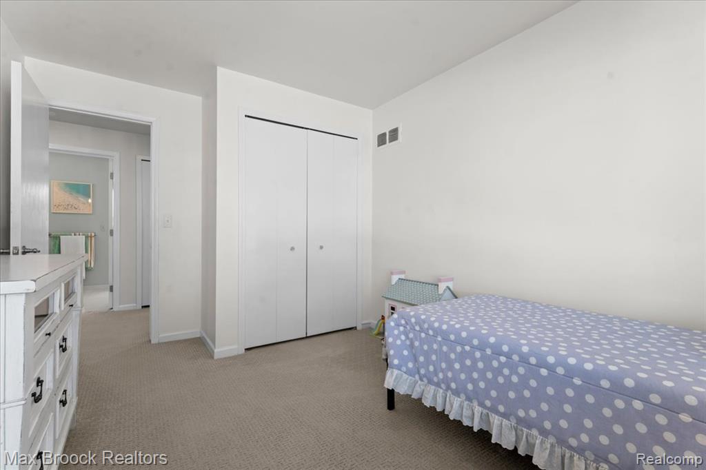412 Shellbourne Drive Rochester Hills, MI 48309 - Photo 28 of 59 Gallery Image 28