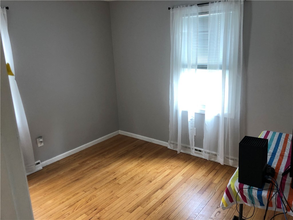 30 Overhill Road Warren, RI 02885 - Photo 10 of 22
