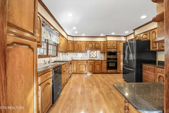 $645,000 | 2992 Knoxville Highway, Wartburg, TN 37887