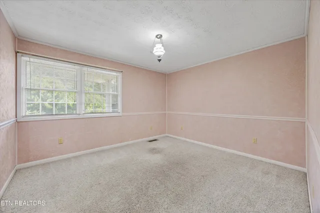 $645,000 | 2992 Knoxville Highway, Wartburg, TN 37887