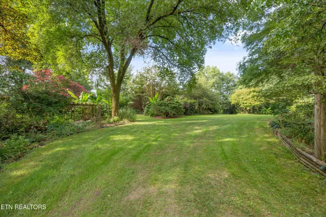 $645,000 | 2992 Knoxville Highway, Wartburg, TN 37887