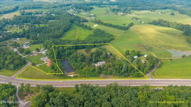 $645,000 | 2992 Knoxville Highway, Wartburg, TN 37887