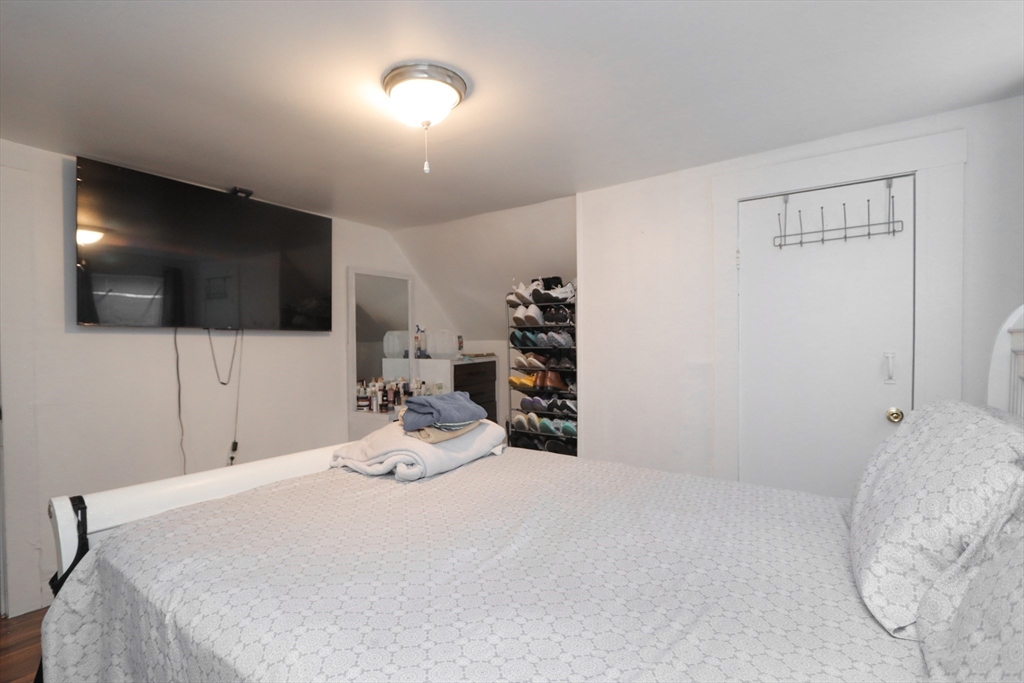 209 Tyler Street Springfield, MA 01109 - Photo 9 of 19 Gallery Image 9