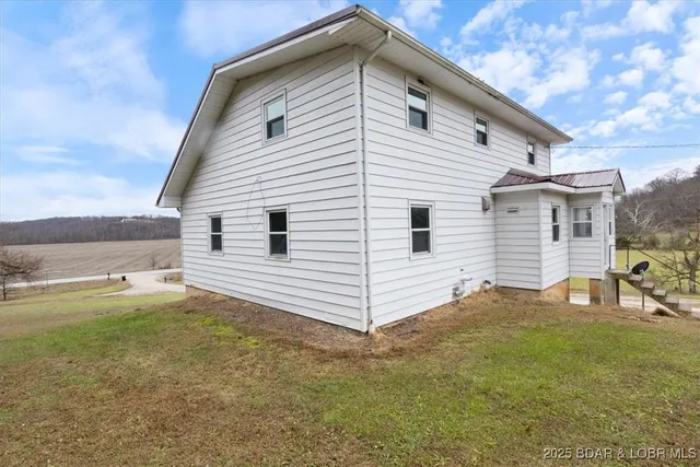 $225,000 | 883 Highway 17, Tuscumbia, MO 65082
