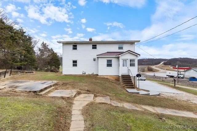 $225,000 | 883 Highway 17, Tuscumbia, MO 65082