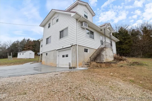 $225,000 | 883 Highway 17, Tuscumbia, MO 65082