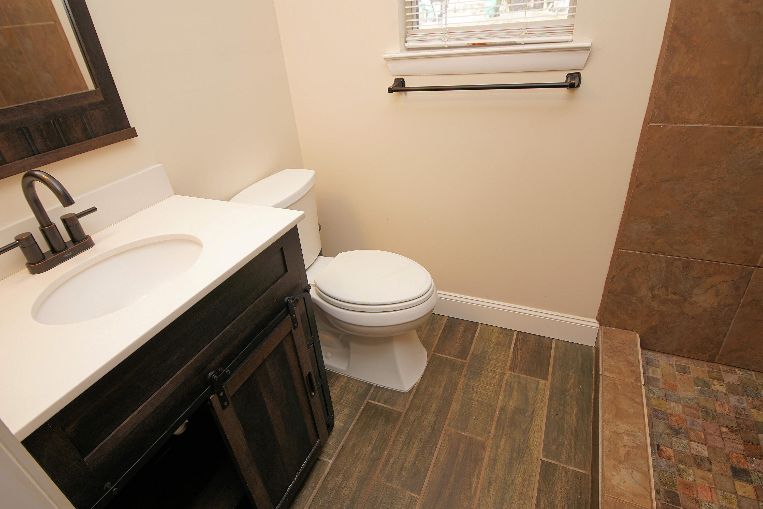 583 Woodlow Road Niceville, FL 32578 - Photo 21 of 35 583WoodlowMasterBtyhr5