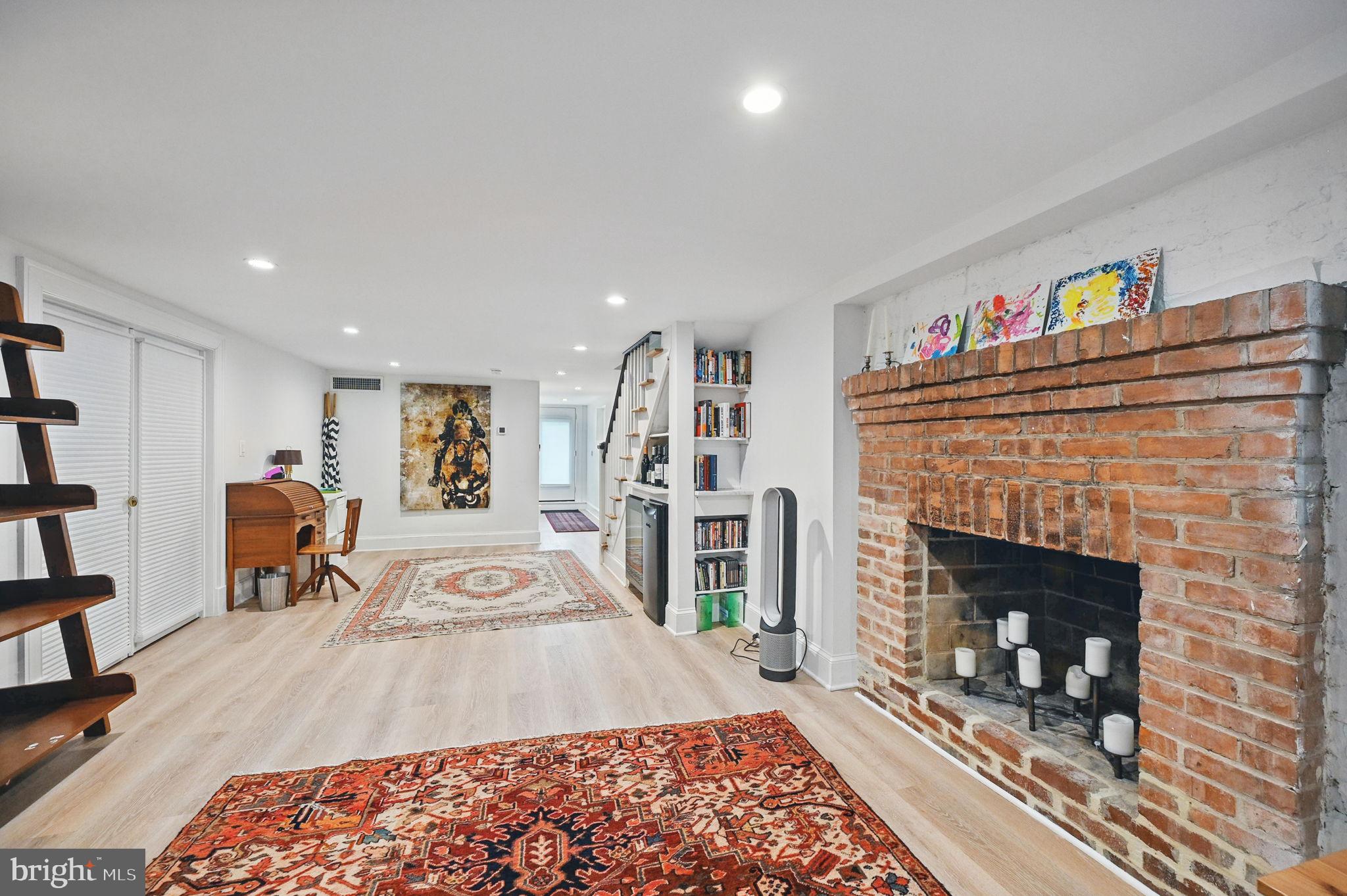 1646 Foxhall Road Northwest Washington, DC 20007 - Photo 12 of 19 Gallery Image 12
