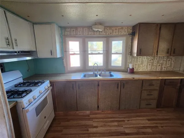 $95,000 | 17174 Northeast 37th Court, Citra, FL 32113